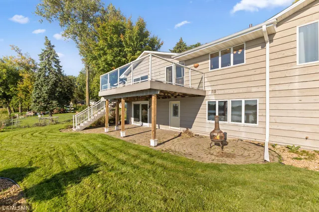 $750,000 | 998 Kohlman Court, Maplewood, MN 55109