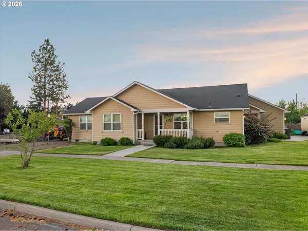 $410,000 | 3010 5th Street, Baker City, OR 97814