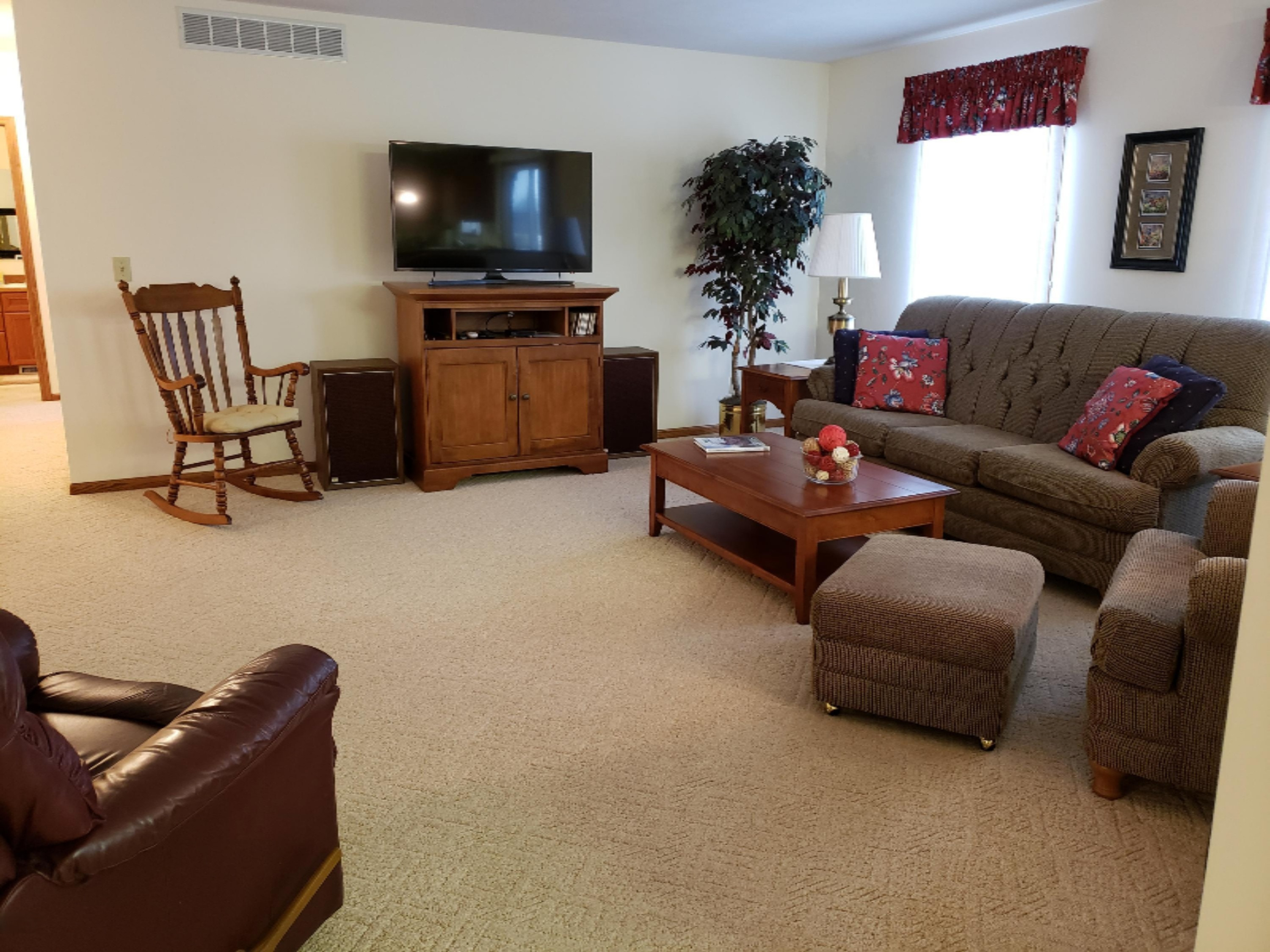 105 Edelweiss Road, Unit 19 Fremont, MI 49412 - Photo 11 of 29 20190204_110155