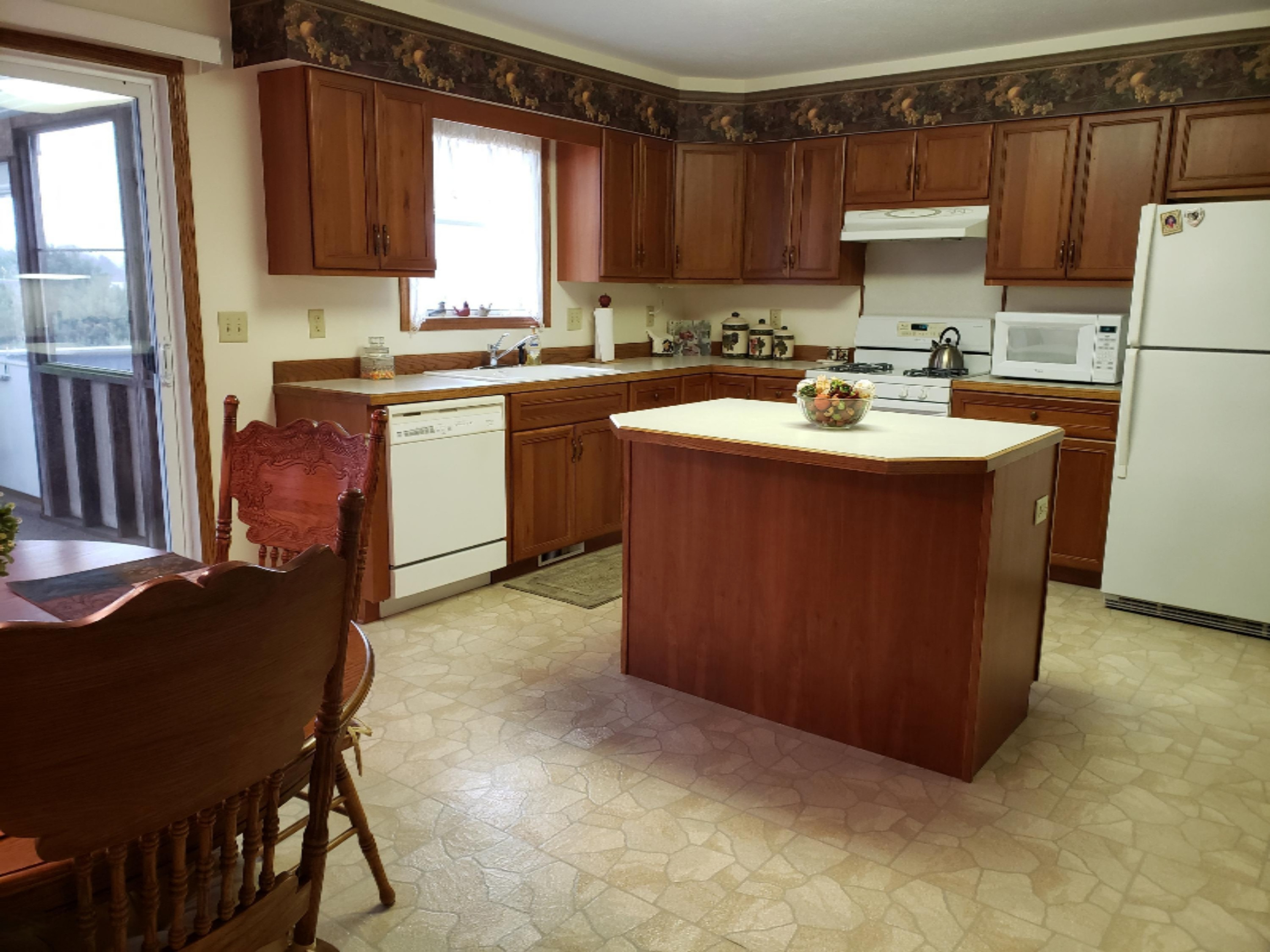 105 Edelweiss Road, Unit 19 Fremont, MI 49412 - Photo 5 of 29 20190204_115957
