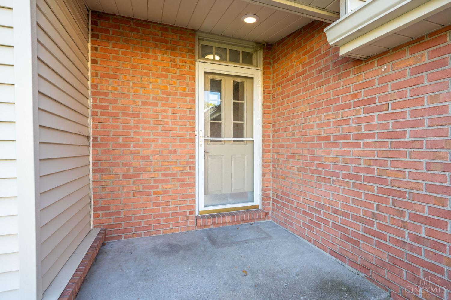 3513 Jessup Road Cincinnati, OH 45239 - Photo 5 of 49