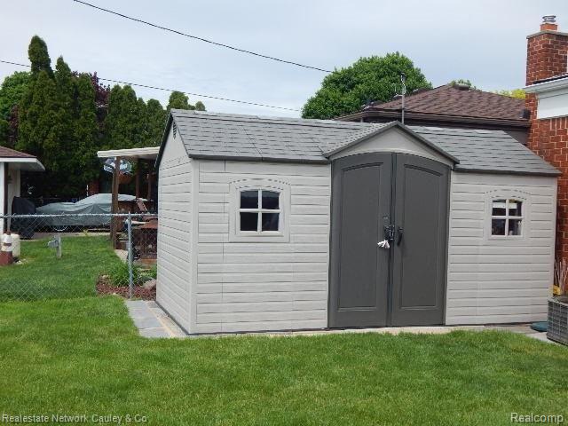 30003 Rosenbusch Drive Warren, MI 48088 - Photo 17 of 25 94EF715C-8F9F-4BAA-A8F9-40CDF329D8AB.jpeg