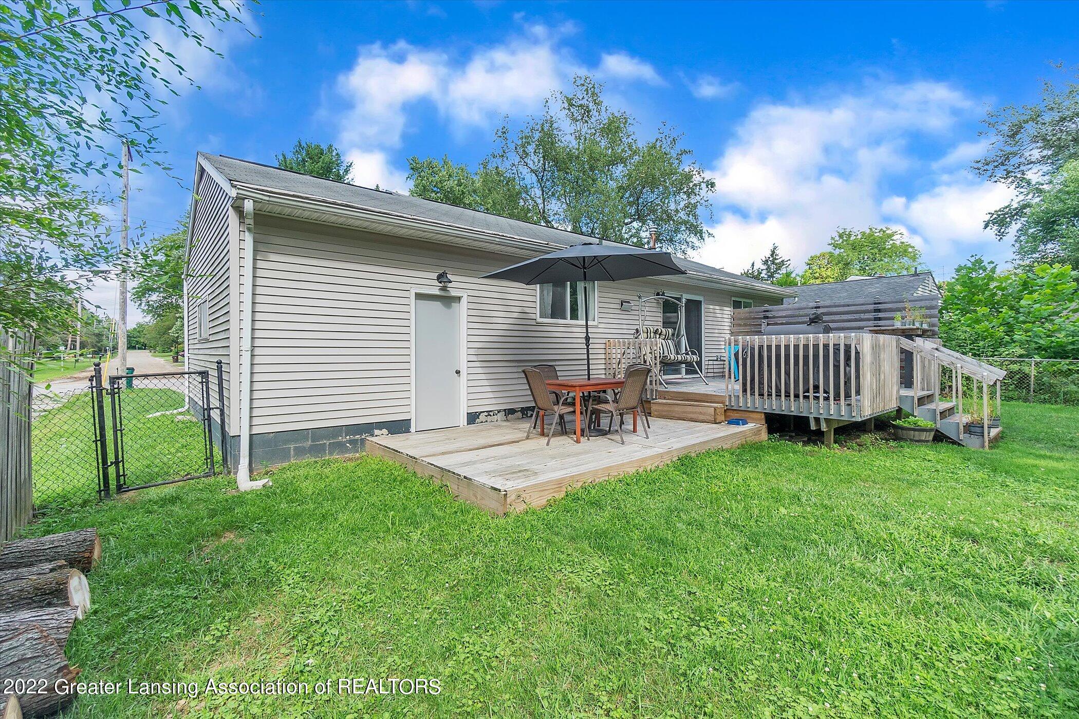 5802 Hughes Road Lansing, MI 48911 - Photo 31 of 37 31-5802-Hughes-Rd-WindowStill-Real-Estat