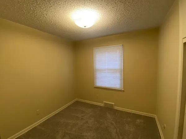 $129,500 | 1225 Golf Street, Augusta, KS 67010