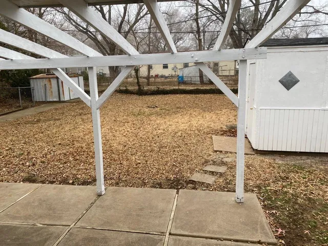 $129,500 | 1225 Golf Street, Augusta, KS 67010