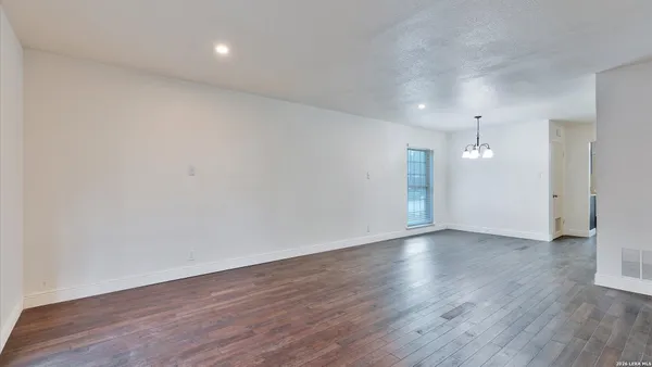 $1,495 | 1045 Shook Avenue, Unit 101A, San Antonio, TX 78212