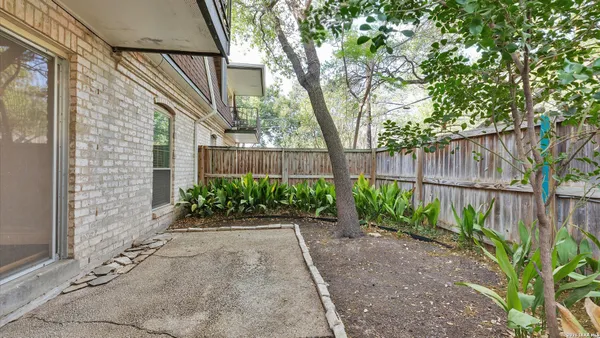 $1,495 | 1045 Shook Avenue, Unit 101A, San Antonio, TX 78212