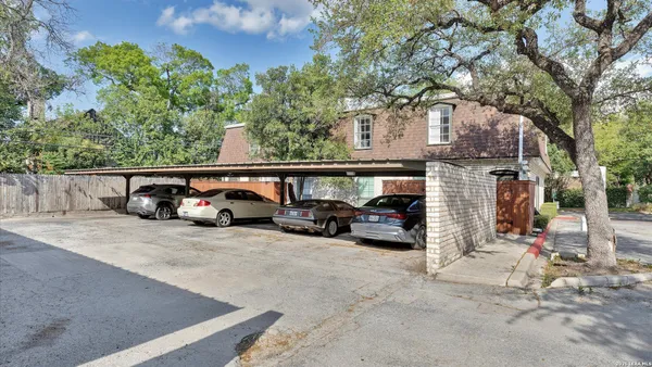 $1,495 | 1045 Shook Avenue, Unit 101A, San Antonio, TX 78212
