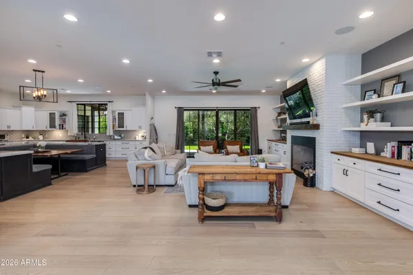$2,250,000 | 6850 North 2nd Street, Phoenix, AZ 85012