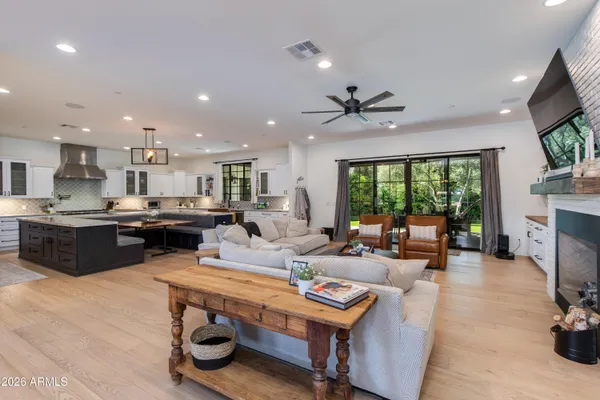 $2,250,000 | 6850 North 2nd Street, Phoenix, AZ 85012