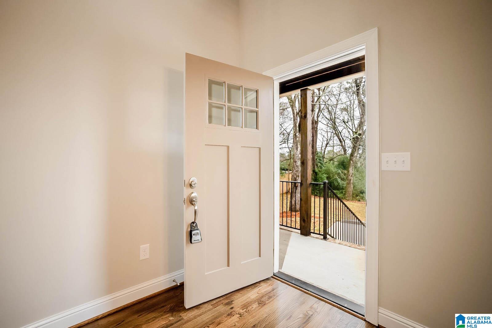 1484 Vines Way Birmingham, AL 35243 - Photo 2 of 39