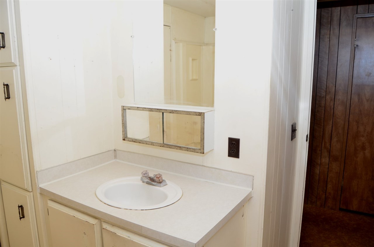18301 West Salnave Road Cheney, WA 99004 - Photo 17 of 20