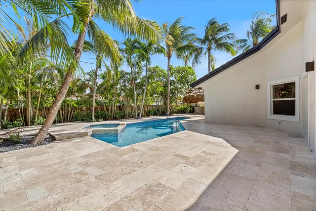 $2,500,000 | 1132 Northeast 3rd Avenue, Boca Raton, FL 33432