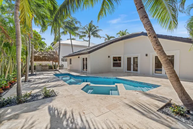 $2,500,000 | 1132 Northeast 3rd Avenue, Boca Raton, FL 33432