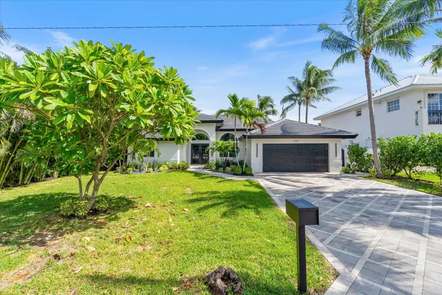$2,500,000 | 1132 Northeast 3rd Avenue, Boca Raton, FL 33432