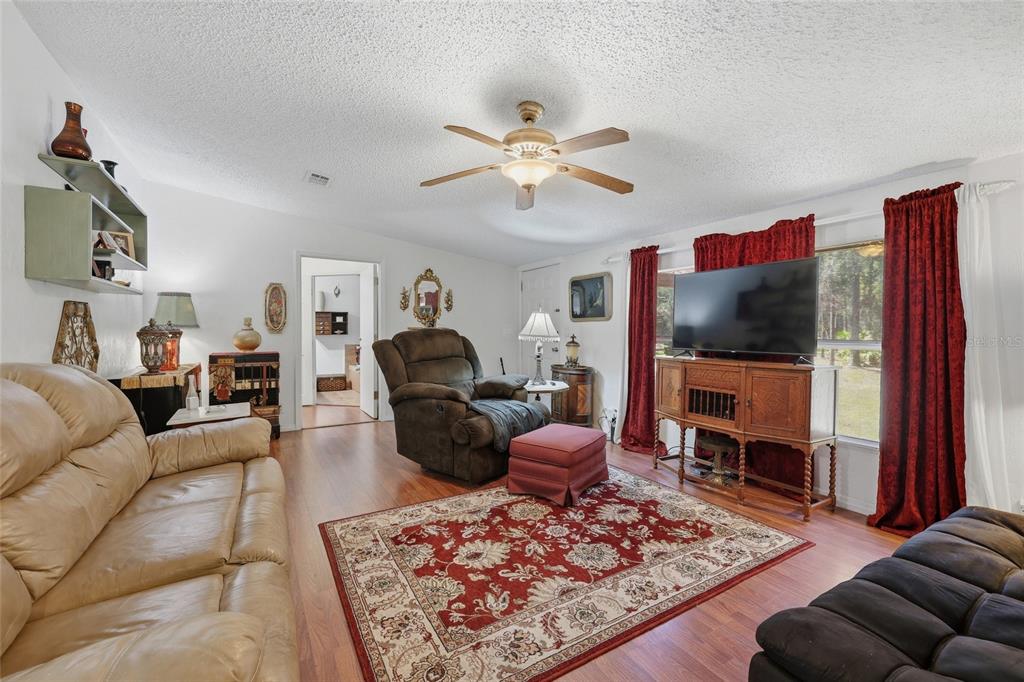 1131 Southwest 166th Street Newberry, FL 32669 - Photo 11 of 30