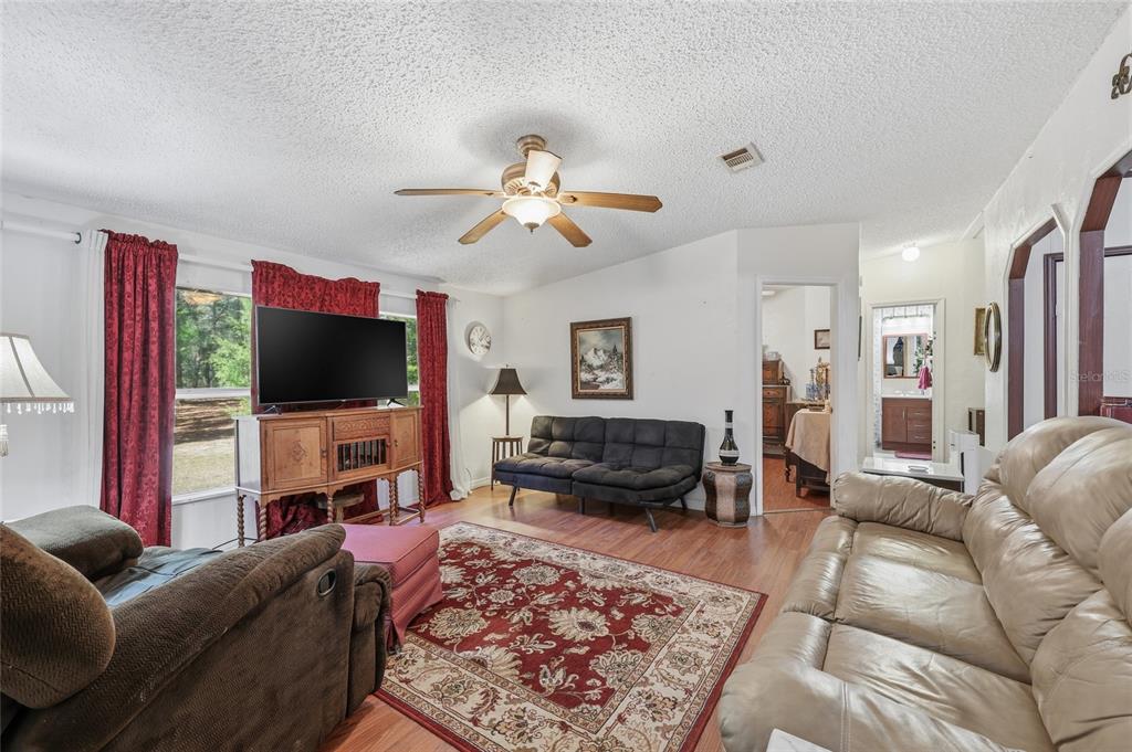 1131 Southwest 166th Street Newberry, FL 32669 - Photo 12 of 30