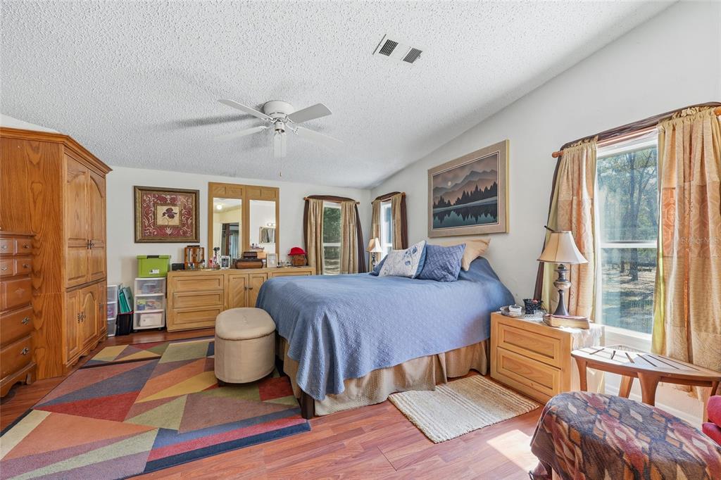 1131 Southwest 166th Street Newberry, FL 32669 - Photo 17 of 30