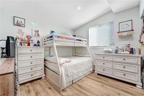 $1,100,000 | 6659 Zelzah Avenue, Reseda, CA 91335