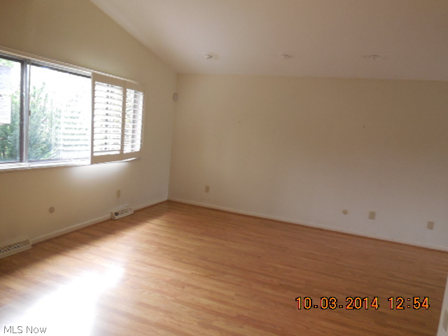 6366 Eastondale Road Cleveland, OH 44124 - Photo 8 of 9