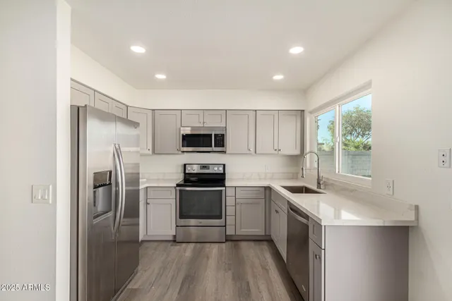 $350,000 | 18406 North 55th Avenue, Glendale, AZ 85308