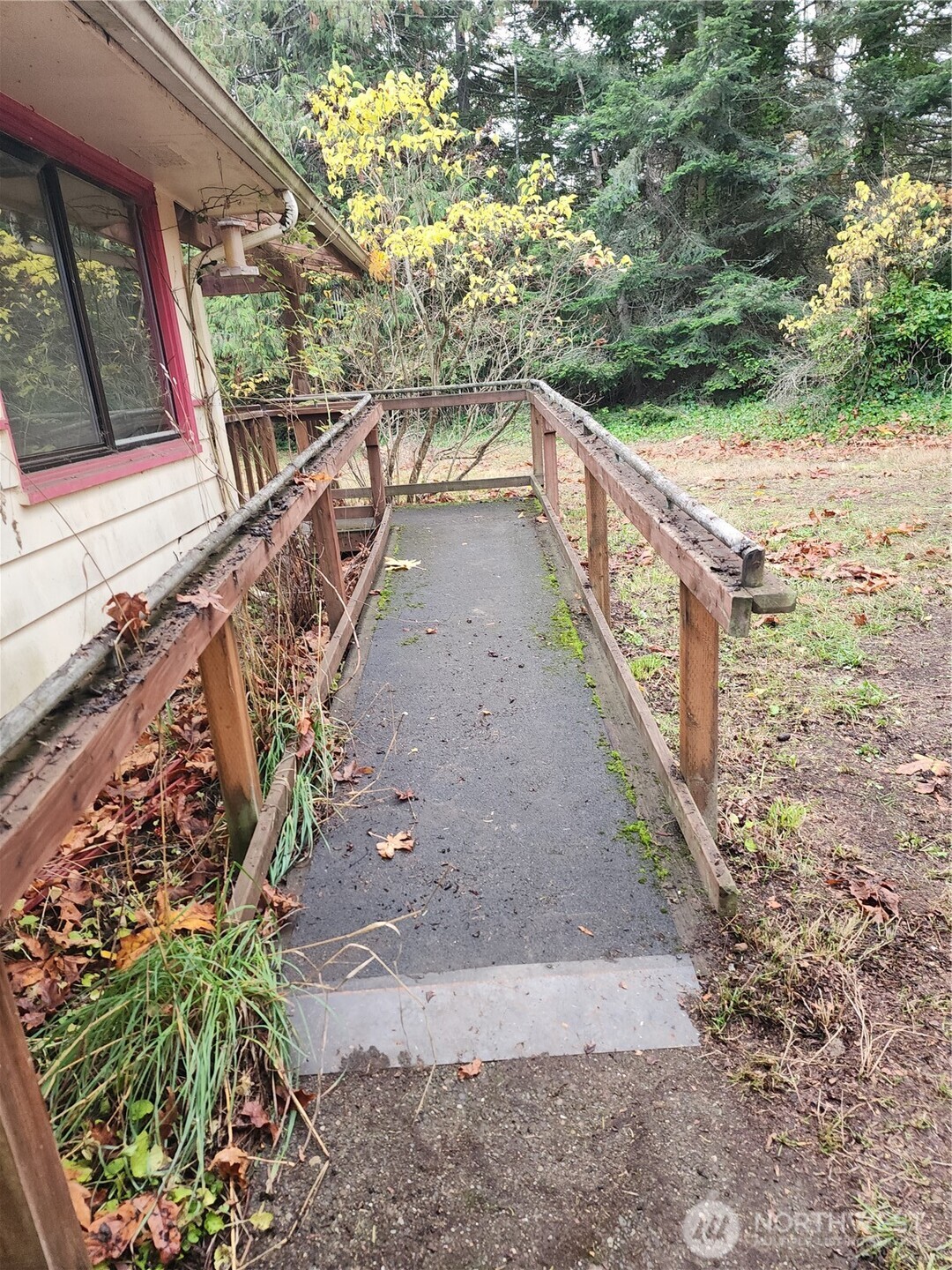 1844 Monroe Road Port Angeles, WA 98362 - Photo 6 of 29 Gallery Image 6