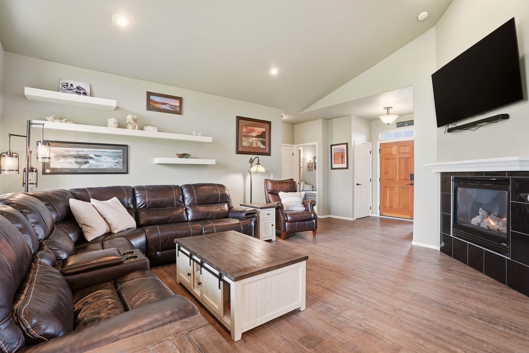 9723 West January Drive Cheney, WA 99004 - Photo 2 of 32