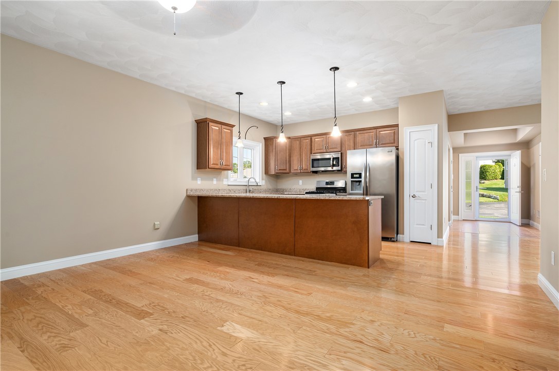 41 Breakneck Hill Road, Unit 29 Lincoln, RI 02865 - Photo 8 of 29 Gallery Image 8