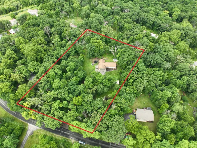 $479,000 | N6089 Lyons Road, Burlington, WI 53105