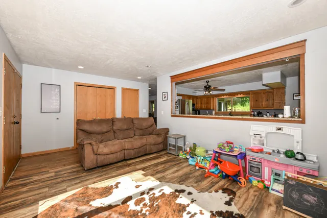 $479,000 | N6089 Lyons Road, Burlington, WI 53105