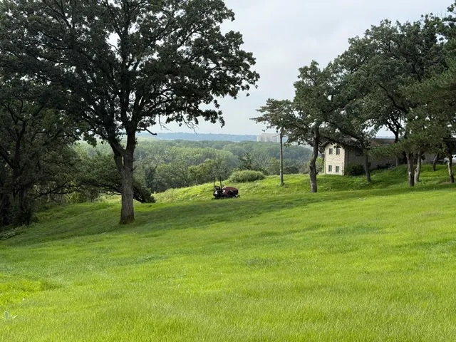 $675,000 | 3325 Overlook Drive, Bloomington, MN 55431