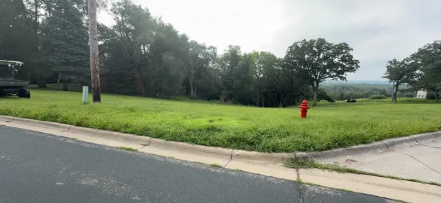 $675,000 | 3325 Overlook Drive, Bloomington, MN 55431