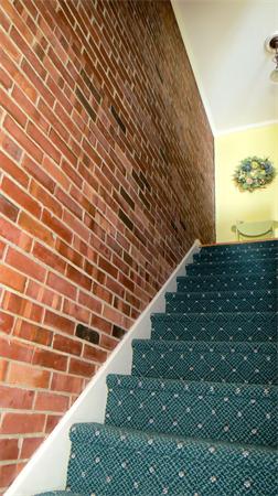 8 Sutton Court, Unit 8 Amherst, MA 01002 - Photo 12 of 29