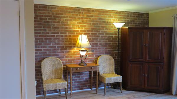 8 Sutton Court, Unit 8 Amherst, MA 01002 - Photo 7 of 29