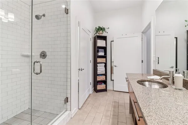 $2,800 | 1430 Dresden Drive Northeast, Unit 225, Brookhaven, GA 30319