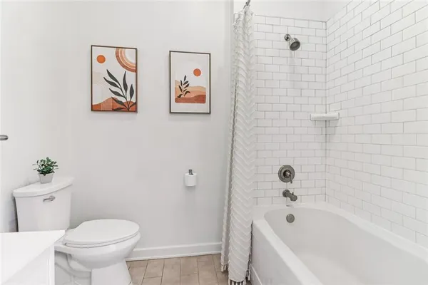 $2,800 | 1430 Dresden Drive Northeast, Unit 225, Brookhaven, GA 30319