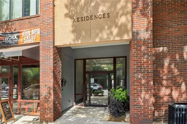 $2,800 | 1430 Dresden Drive Northeast, Unit 225, Brookhaven, GA 30319