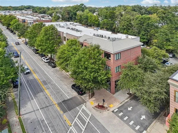 $2,800 | 1430 Dresden Drive Northeast, Unit 225, Brookhaven, GA 30319