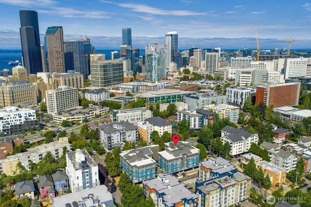 $288,888 | 300 10th Avenue, Unit B205, Seattle, WA 98122