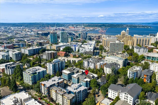 $288,888 | 300 10th Avenue, Unit B205, Seattle, WA 98122