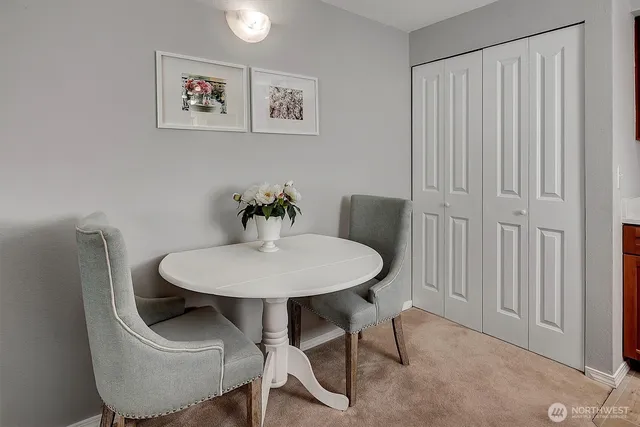 $288,888 | 300 10th Avenue, Unit B205, Seattle, WA 98122