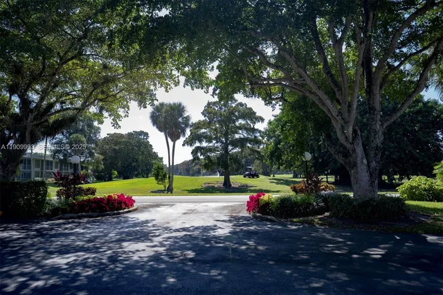 $3,300 | 4017 North Cypress Drive, Unit 201, Pompano Beach, FL 33069