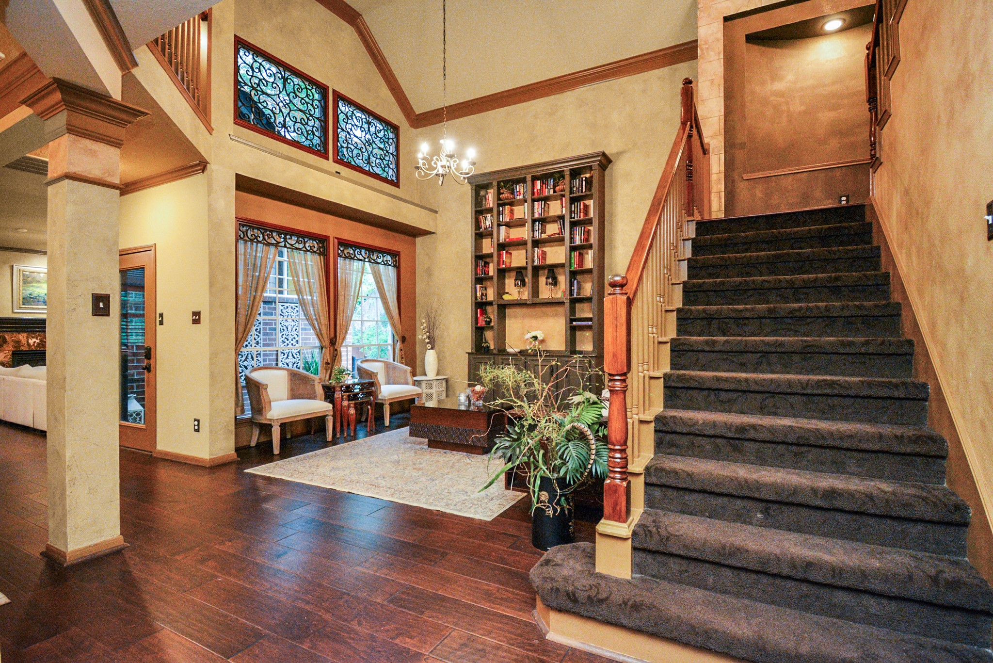 12906 Kingsbridge Lane Houston, TX 77077 - Photo 7 of 32 a view of entryway with furniture and wooden floor