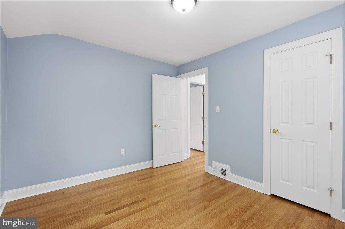 5736 8th Road North Arlington, VA 22205 - Photo 37 of 57 Bedroom #3