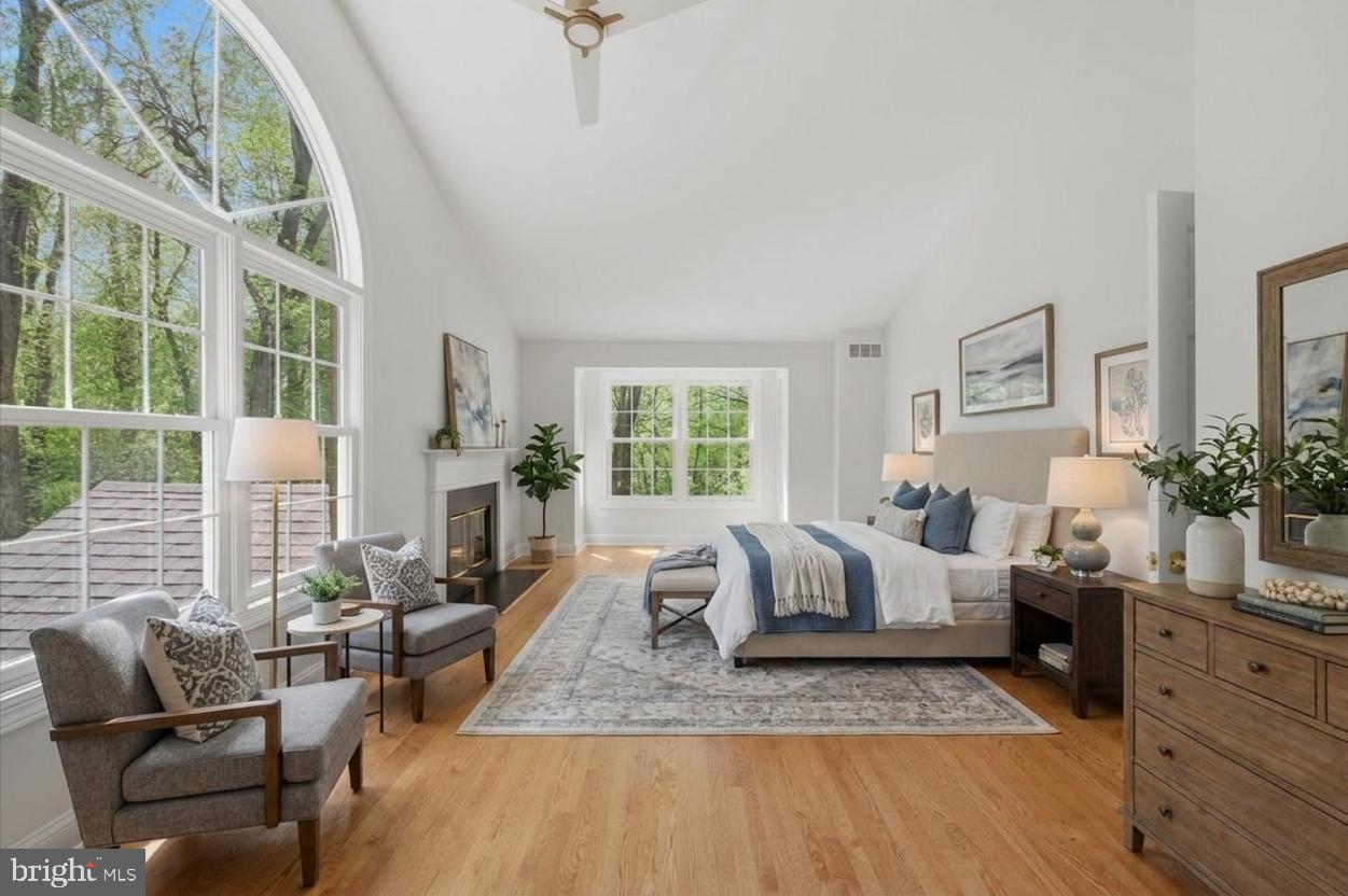 5736 8th Road North Arlington, VA 22205 - Photo 8 of 57 Primary suite (virtually staged)