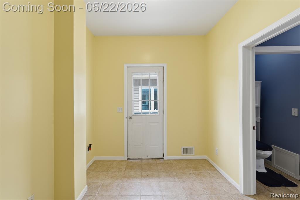 16263 South Seymour Road Linden, MI 48451 - Photo 14 of 58