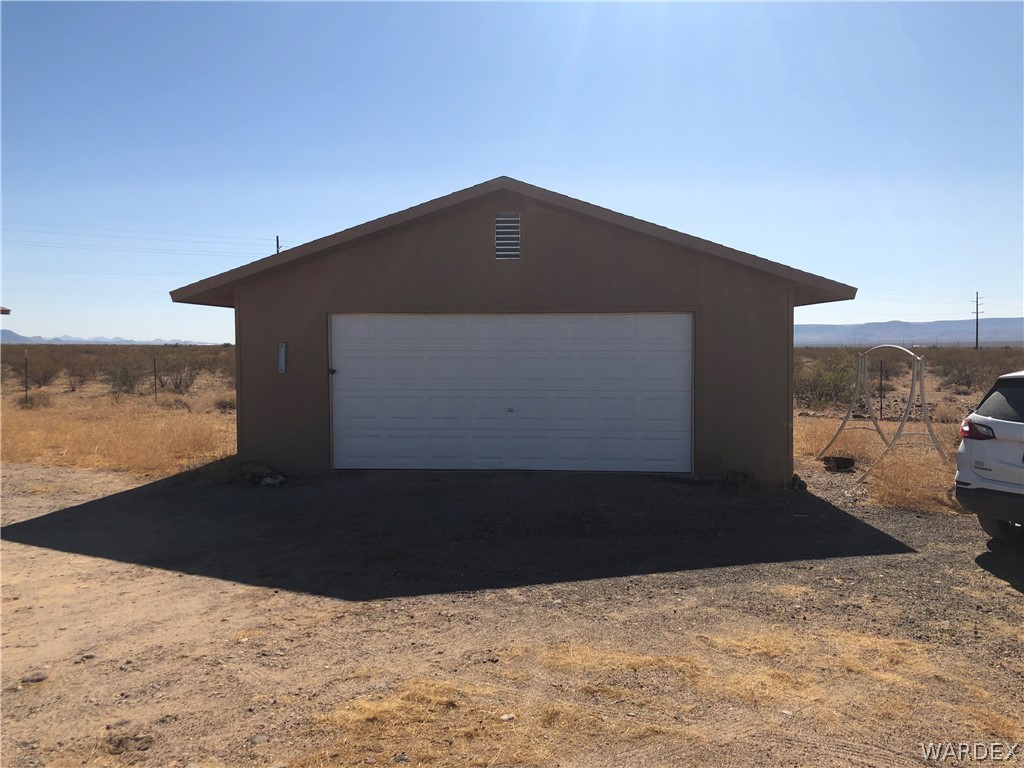 5154 Ramon Drive Golden Valley, AZ 86413 - Photo 3 of 4