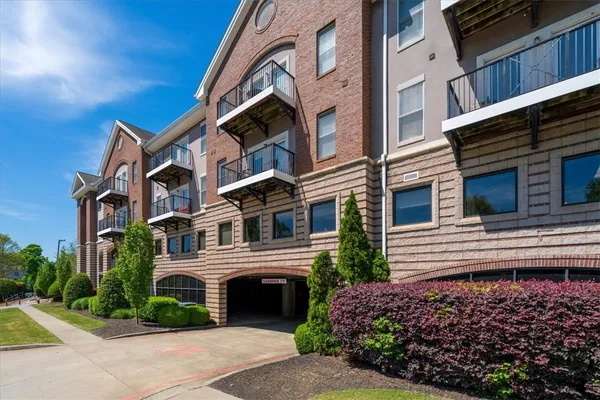 $645,000 | 155 Old Greenville Highway, Unit 302, Clemson, SC 29631