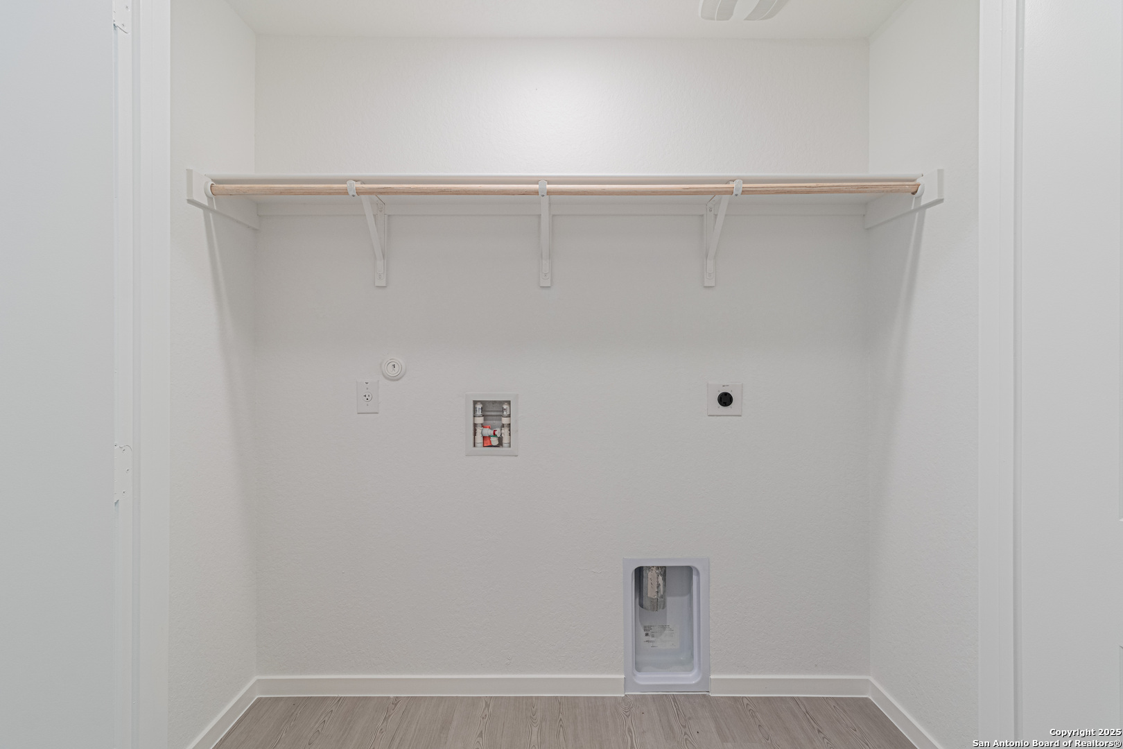 14610 Kayden Ridge San Antonio, TX 78253 - Photo 21 of 35 a view of an empty room