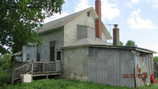 1183 Fisher Road Quincy, MI 49082 - Photo 3 of 14 IMG_3682